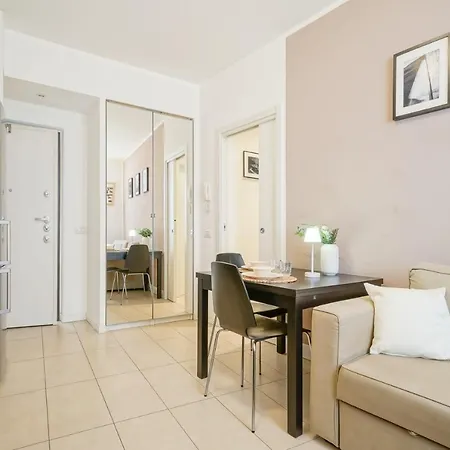 Gemini House On Apartmán Mandello del Lario