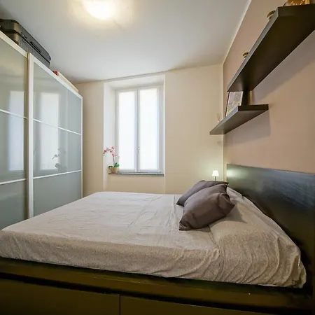 Gemini House On * Манделло-дель-Ларио