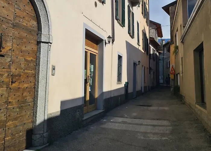 Gemini House On * Mandello del Lario