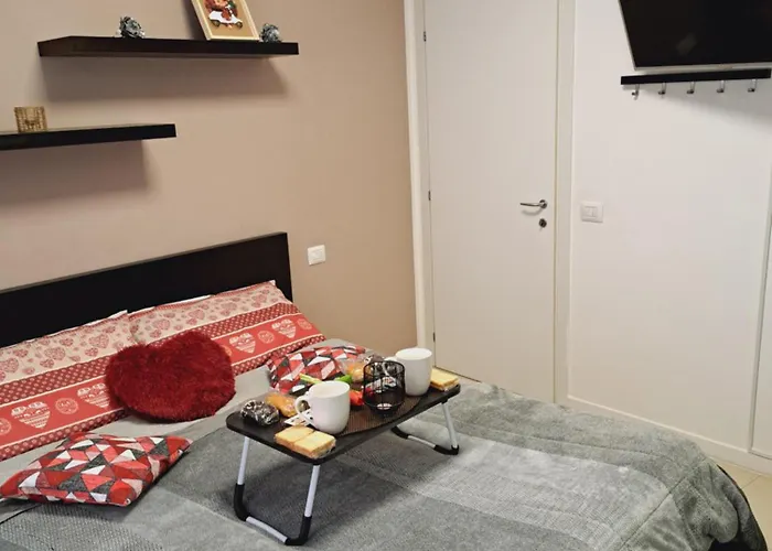 Apartament Gemini House On Mandello del Lario